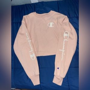 💙 Crop champion sweatshirt. Size L Used good condition. SF/PF